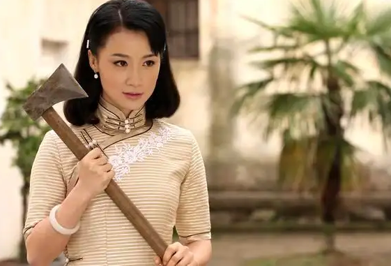 姚芊羽|姚芊羽:继海清之后的“国民媳妇”,在缺爱环境中长大,42岁依旧单身