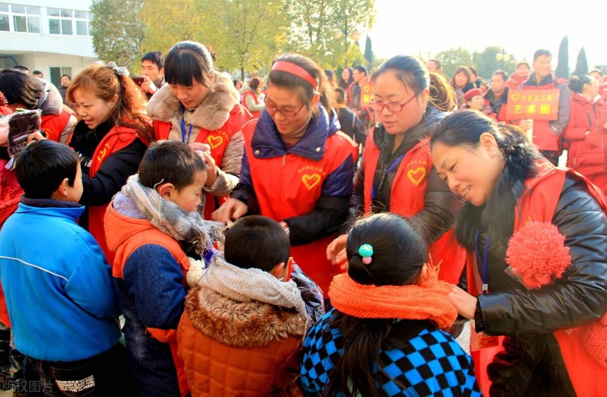 三支一扶|三支一扶条件艰苦、工资不高，但考的人很多，这些“好处”要重视