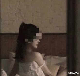 小S|小S老公与美女贴身聊天被拍,左拥右抱满脸幸福,传私生子已经3岁