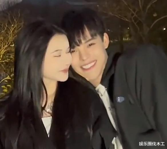 殷世航|殷世航跟瑜妹妹的恋情,粉丝却只关注身高:147和152太合适了