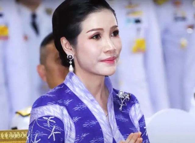 诗妮娜|诗妮娜任劳任怨昙花一现，苏提达高情商逆袭，阻拦储妃西拉米回宫