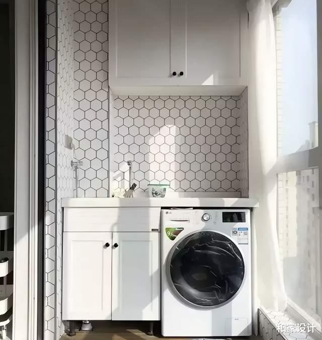 这么小的阳台,怎样才能设计得更合理呢?并且改造成超能收纳空间