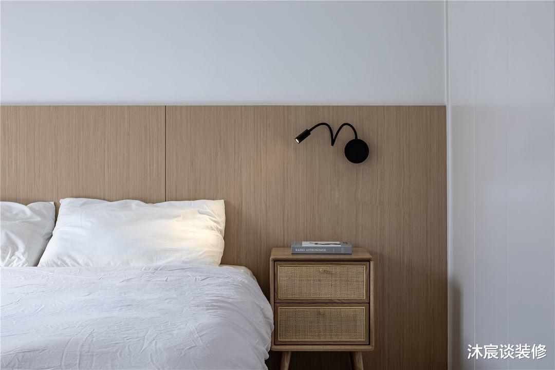 厉害了,她家仅50平,住一家四口,被她装成了三室,还有超多收纳