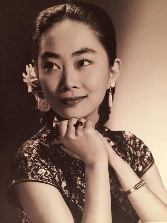 卢燕|捧红巩俐、章子怡,95岁近照惊艳全网:她就是传奇