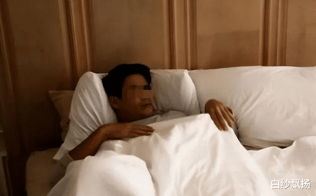 案例:新娘半夜走错婚房,不慎与伴郎一晚后,男方家长要求赔2万