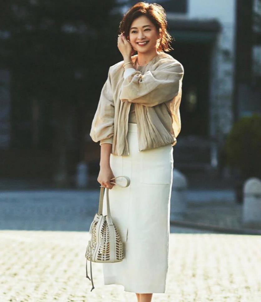连衣裙 身胖脸圆、个子不足160，她凭什么穿成炙手可热的日杂模特？