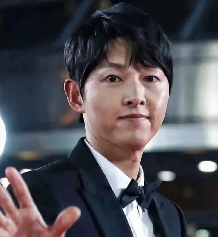 洋葱 韩国新生代男神花期太短?三十一过,个个脸肿脖子粗,帅哥变大姨