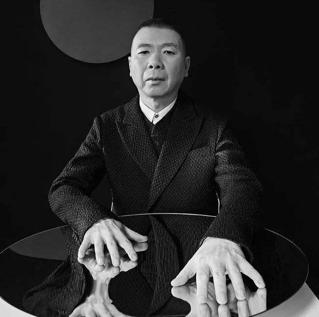 冯小刚|“绝顶聪明”的冯小刚，也走到了今天