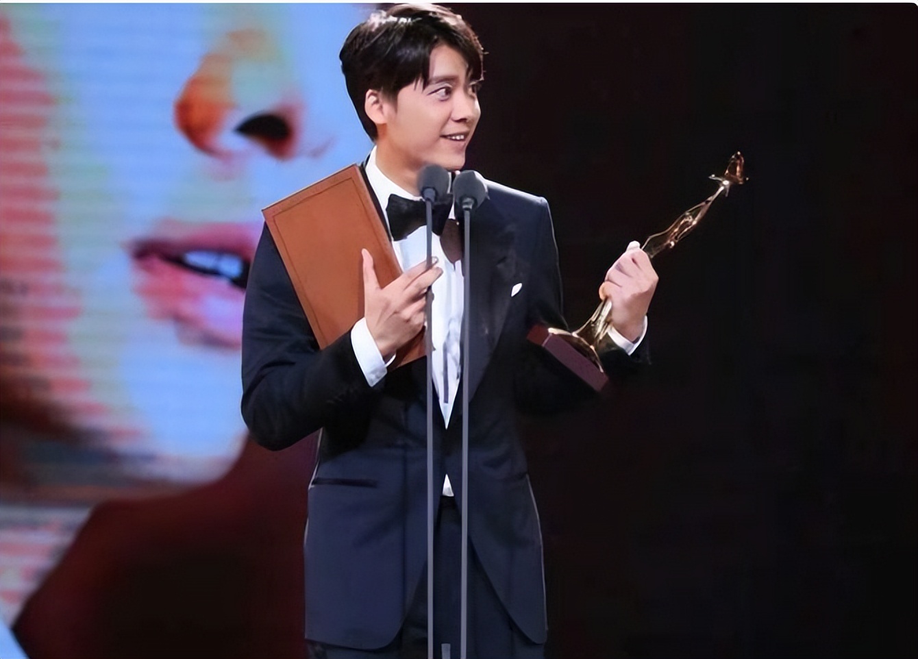 李易峰|被高估的“实力演员”,作品扑街不断,演技还被新人演员吊打