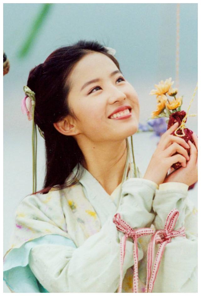 丑女|同样是“资本”，当年煤老板审美是真绝，再看现在净是些丑男丑女