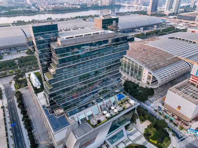 坐不住了!广州地标建筑之一,却被人说像棺材板