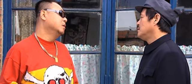 范伟|16年前范伟与赵本山“分道扬镳”,真的单单为了7千元演出费吗?