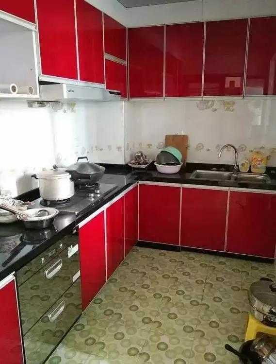 晒下我家145㎡的四房,装修花了15万,全屋的实木家具最亮眼!