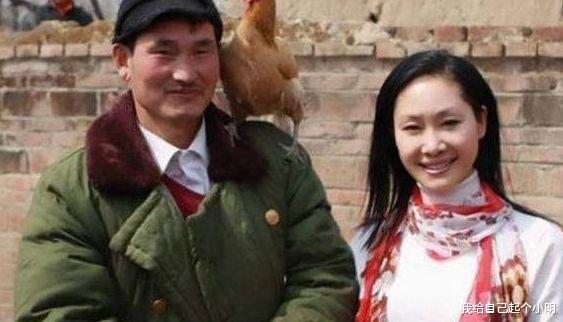 于文华|凭借一首歌而走红，享受正师级待遇，与富豪离婚后，二婚却嫁丑男