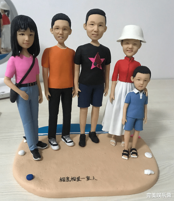 孙悦|孙卓姐姐2次发声,谈吐优雅文化底蕴高,亲切地称网友为“萤火”