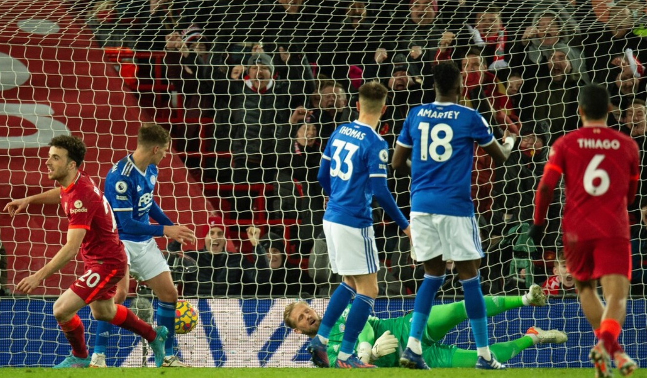 英超|2-0！成功复仇！英超第2继续狂飙：疯狂5连胜，若塔里程碑时刻