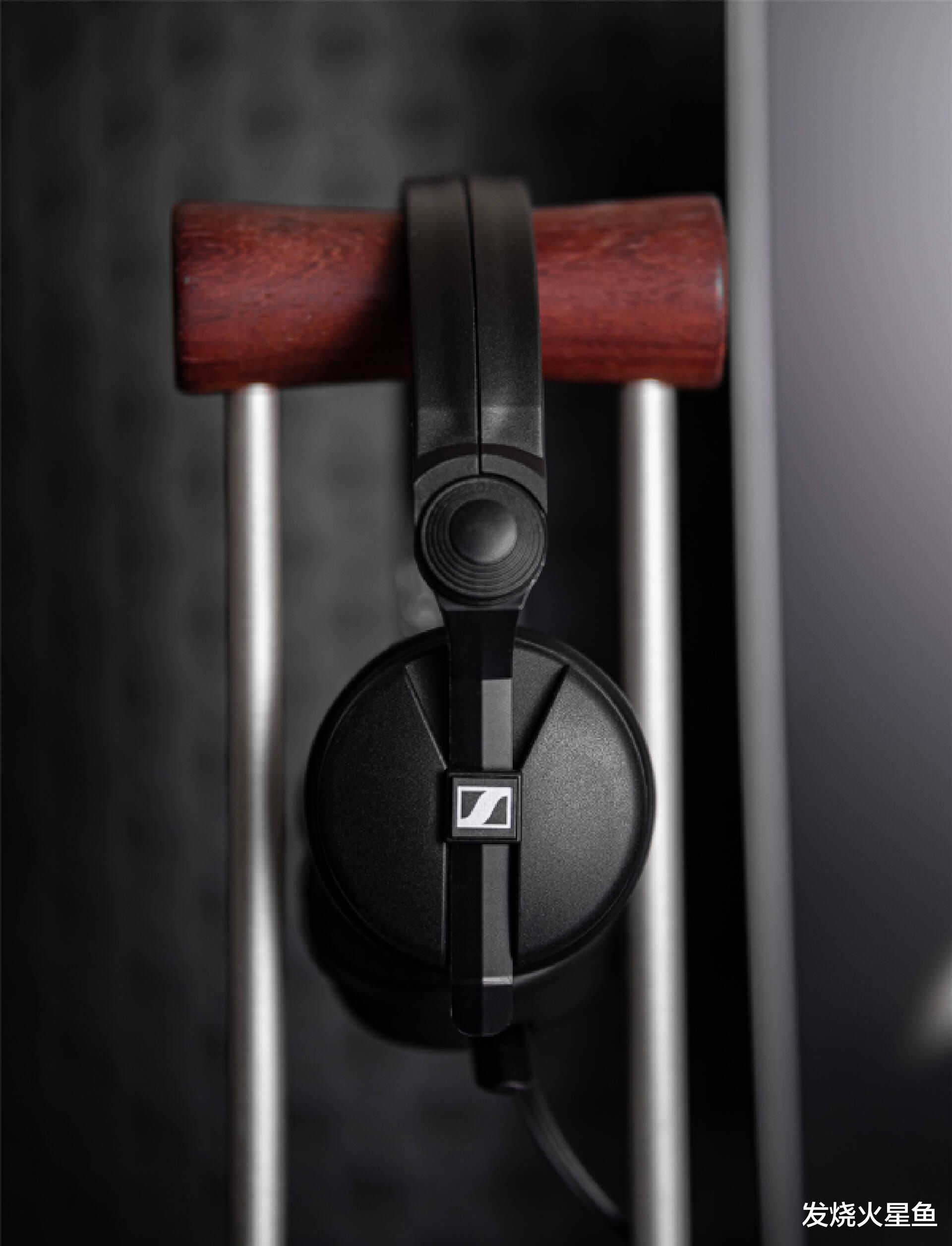 耳机|简单聊聊森海塞尔HD25耳机：一款绝对值得发烧友入手的常青树