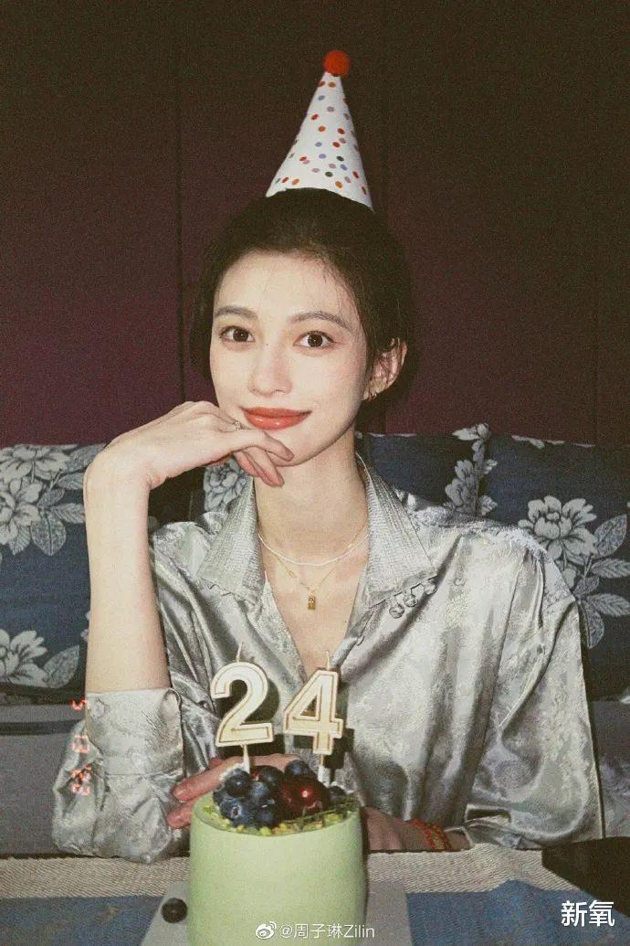 |无性别差攻击的美少女，不如自己和自己结婚吧？