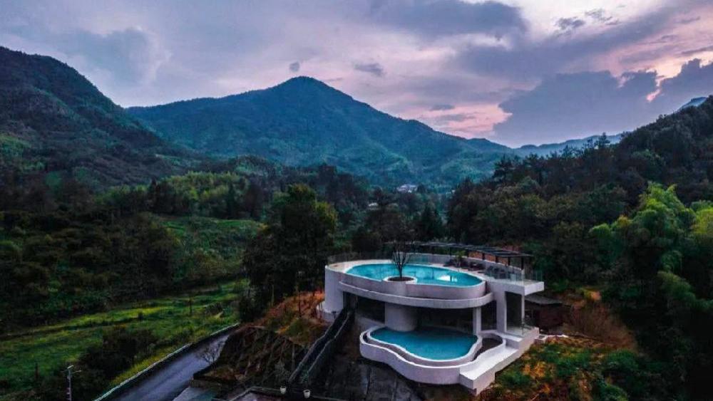 |安吉秋天旅游|山野里泡露天温泉
