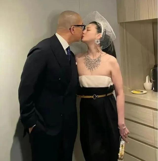 大S|大S婚纱照曝光：跟汪小菲离婚后，她终于找到了爱情