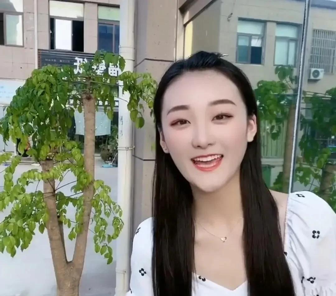 直播带货|大衣哥前儿媳直播带货为粉丝谋福利,这些年我们误会她了?