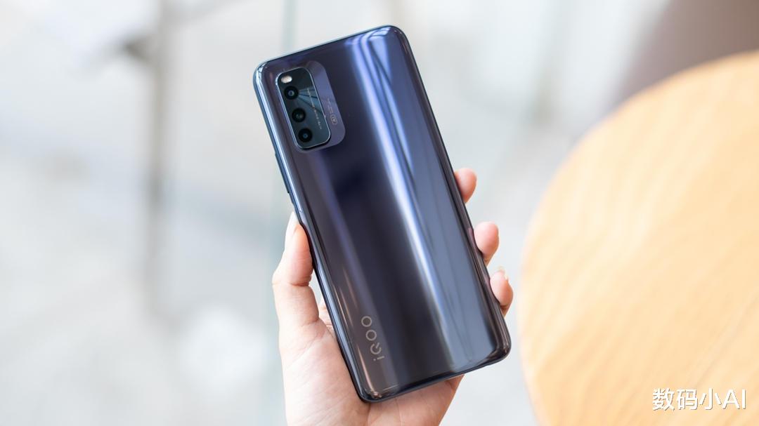 iqoo neo|?74万跑分的千元机，降到1699元，好评率高达96%