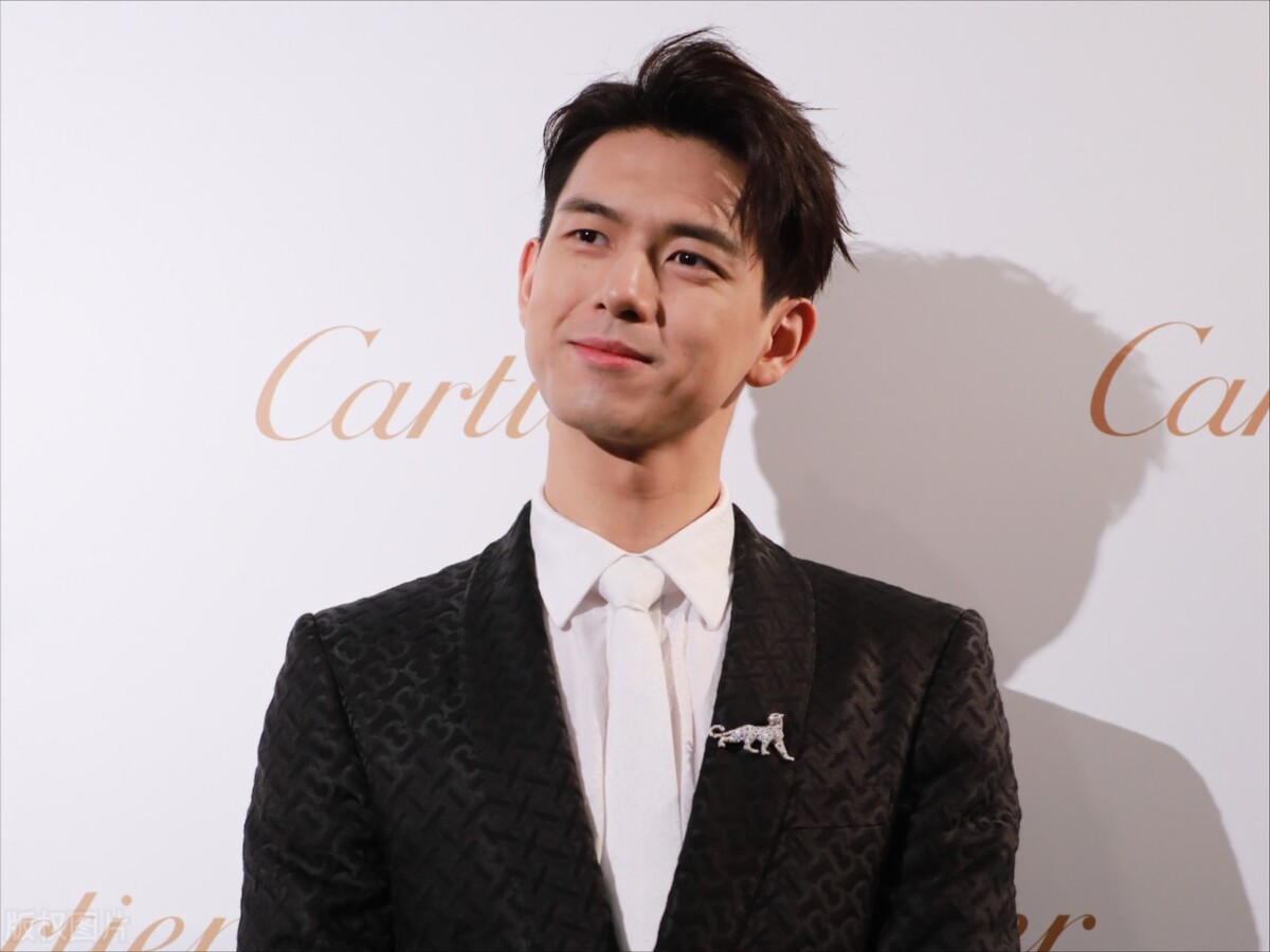 黄子韬|最近最火的6位男明星，黄子韬垫底，榜首实至名归