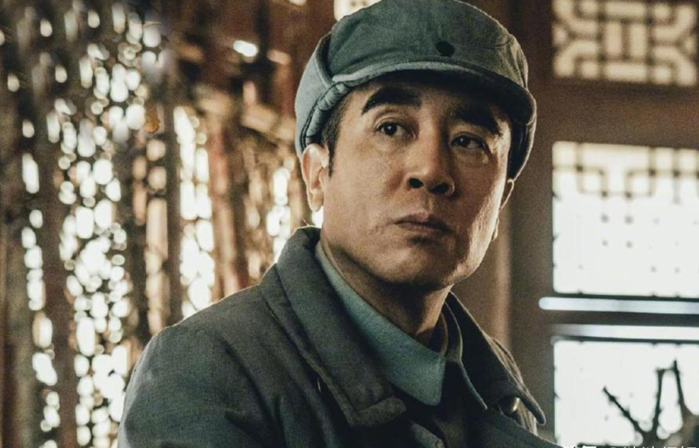 王劲松|未播先火!于和伟携手王劲松演抗日片,万茜杨洋加盟,阵容太雄厚