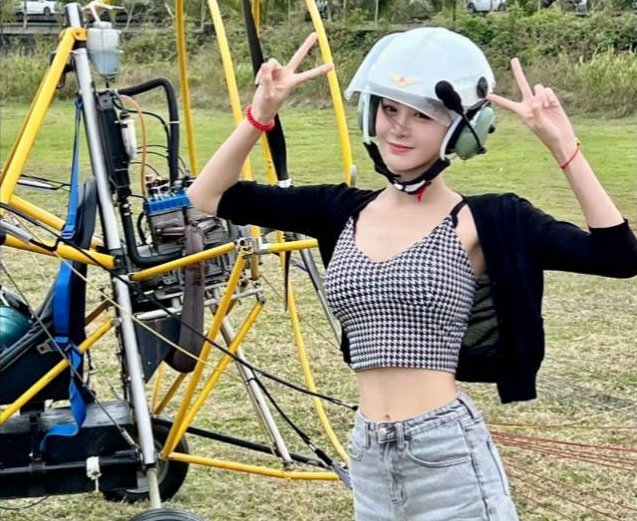 汪小菲|张颖颖和汪小菲穿同款情侣羽绒服，二人恋情再添实锤，就是互相否认