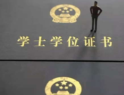 丧心病狂!留美女硕士啃老被拒,竟伙同男友弑父抛尸,还想杀母亲