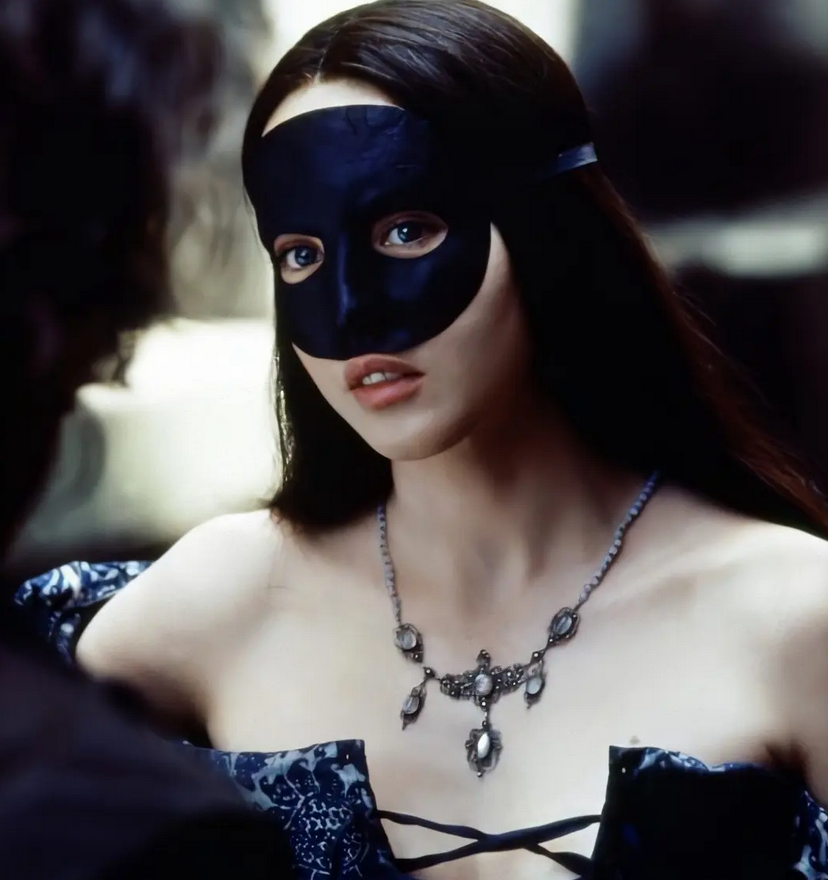 伊莎贝尔·阿佳妮|法国国宝级演员伊莎贝尔·阿佳妮，大胆奉献之作