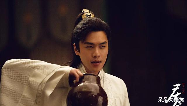 警察荣誉|《警察荣誉》悲喜完结，网友喊话第二季，张若昀获封“张无季”