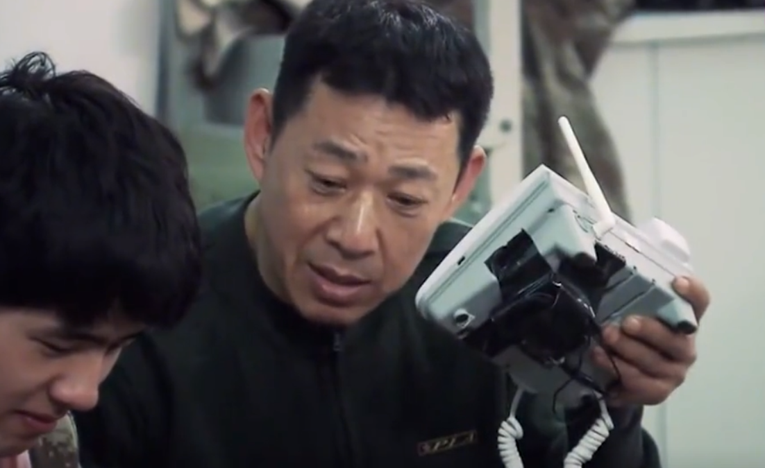 张丰毅|嫁给张丰毅28年未生子女，却依旧被他宠成宝，霍凡究竟有啥魅力？