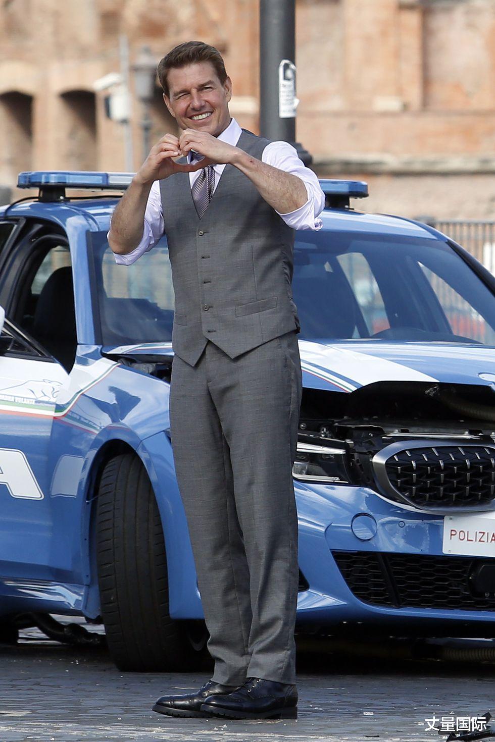 汤姆·克鲁斯|老夫妻散步遇到“汤姆克鲁斯从天而降”，阿汤哥超绅士应对Man爆