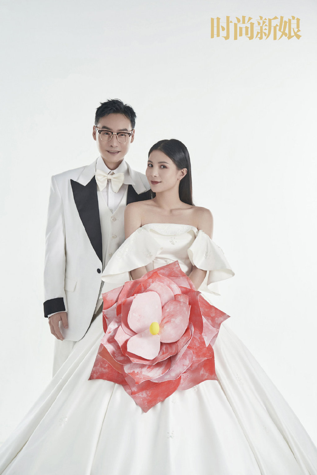 奥运会|般配!中国奥运冠军夫妇穿上婚服拍摄写真大片,郎才女貌甜蜜恩爱