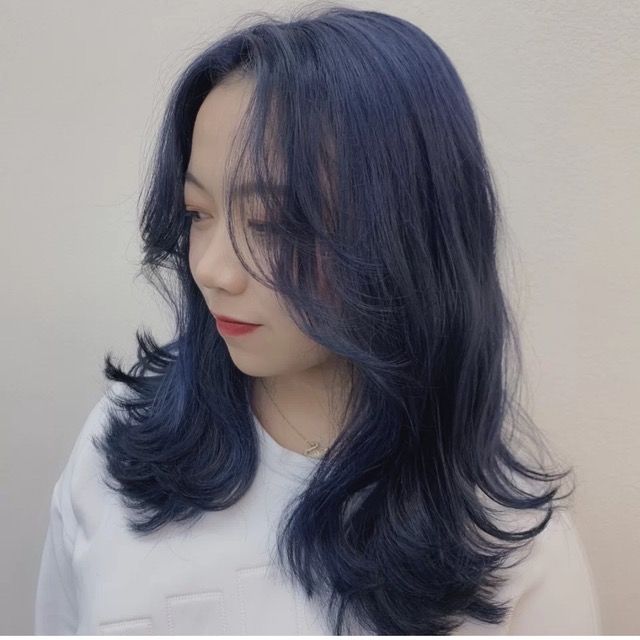 发型 女人到了中年,这4种发型尽量别剪,自以为时髦,其实显老又土气