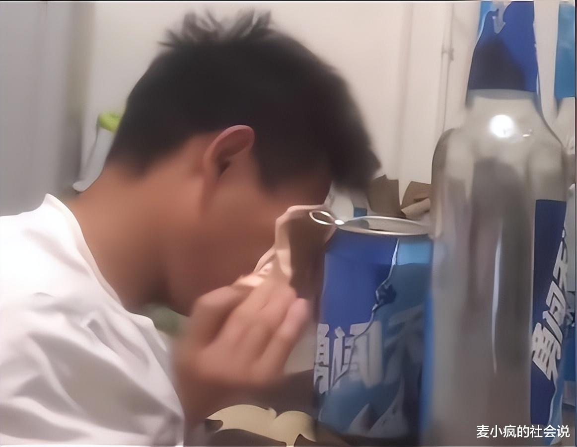 男子哭诉做“上门女婿”的7年:吃饭不能上桌,零花钱从不超过30