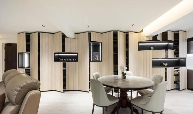 130㎡的房子,餐厅对面一整面墙多功能柜,我确定当初的决定没错