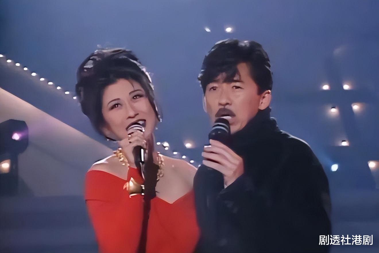 叶倩文|香港天后低调现身朋友婚礼,曾被指是第三者,时间证明一切