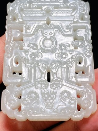 白玉|清乾隆 和田玉籽料 白玉 龙纹 双联瓶形 玉牌 玉珮 挂件