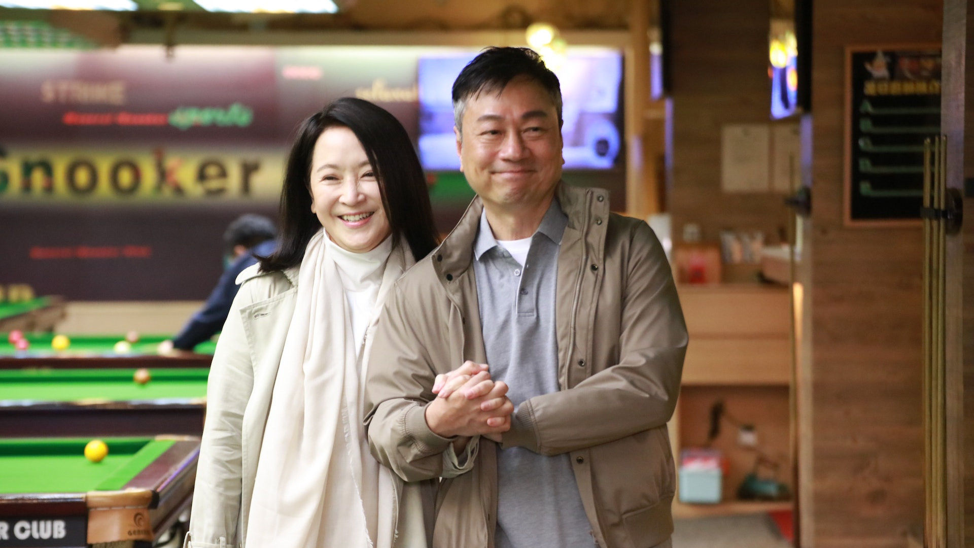 赵盼儿|59岁TVB逆龄女星与视帝演恩爱夫妻，自嘲一把年纪演恩爱场面放不开