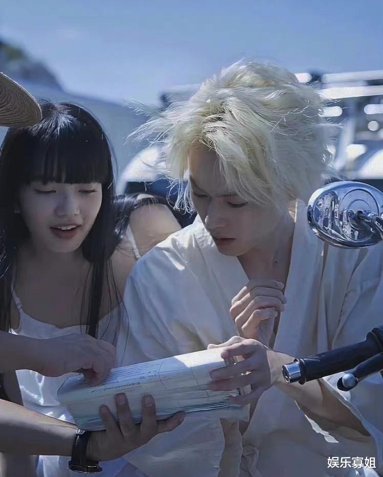 菅田将晖|菅田将晖近照释出,变化好大啊,现在是走颓废沧桑的风格?