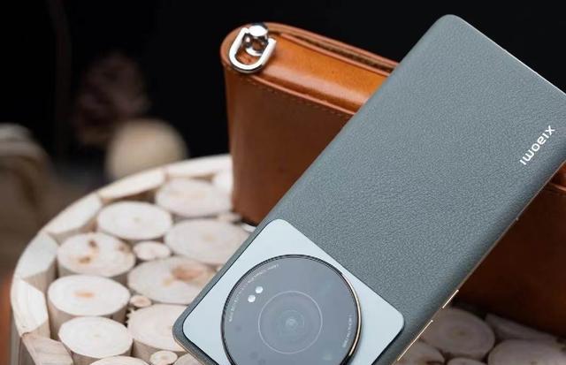 小米科技|小米12SUltra取代华为Mate40Pro成主力机,不吹不黑,优缺点明显