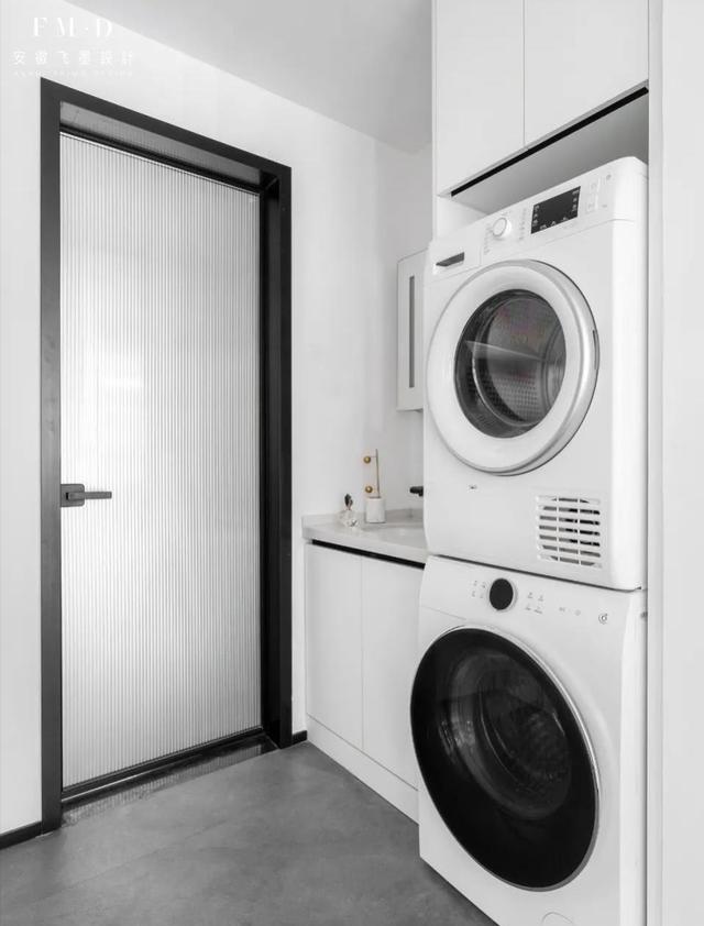 洗衣柜从阳台挪到洗漱台,多个样样齐全的洗衣房,功能只增不减!