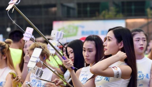 打着交友的旗号搞“擦边”?除了“约炮”标签,陌陌还剩下什么?