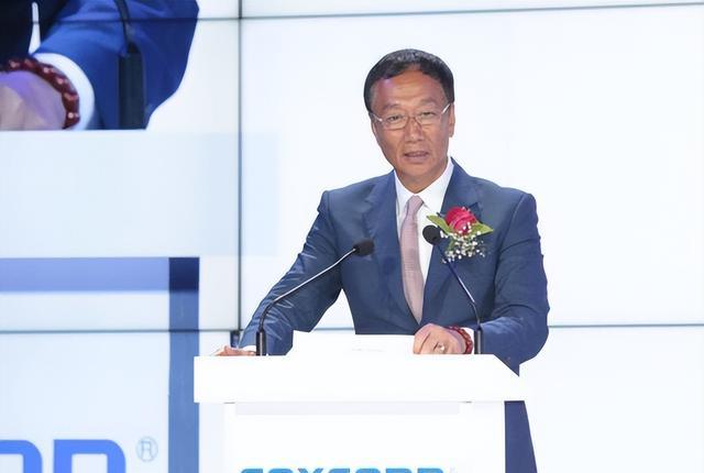 郭台铭|将重心转移印度，富士康后悔了，重返国内招工，郭台铭却依然嘴硬