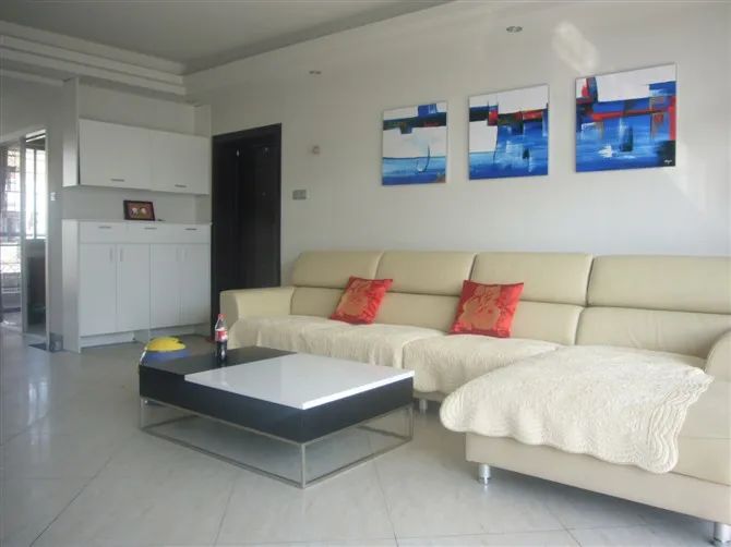 晒晒新家，朋友说看到电视差点以为进了影院，装得太个性了