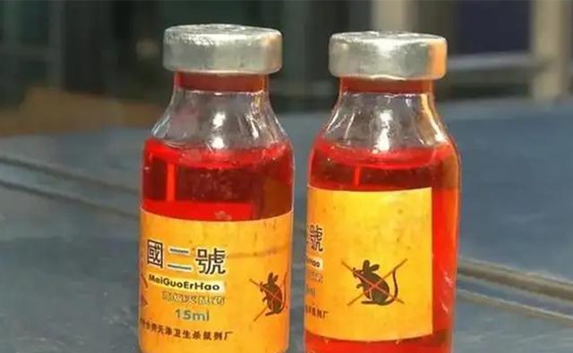 案例:小伙偷看邻居大姐洗澡,被绑电线杆上示众,心理失衡酿悲剧