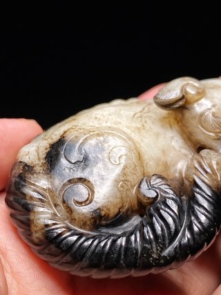 翡翠|元 和田玉籽料 脂白玉 黑漆 独角兽 瑞兽 摆件 纸镇 把件