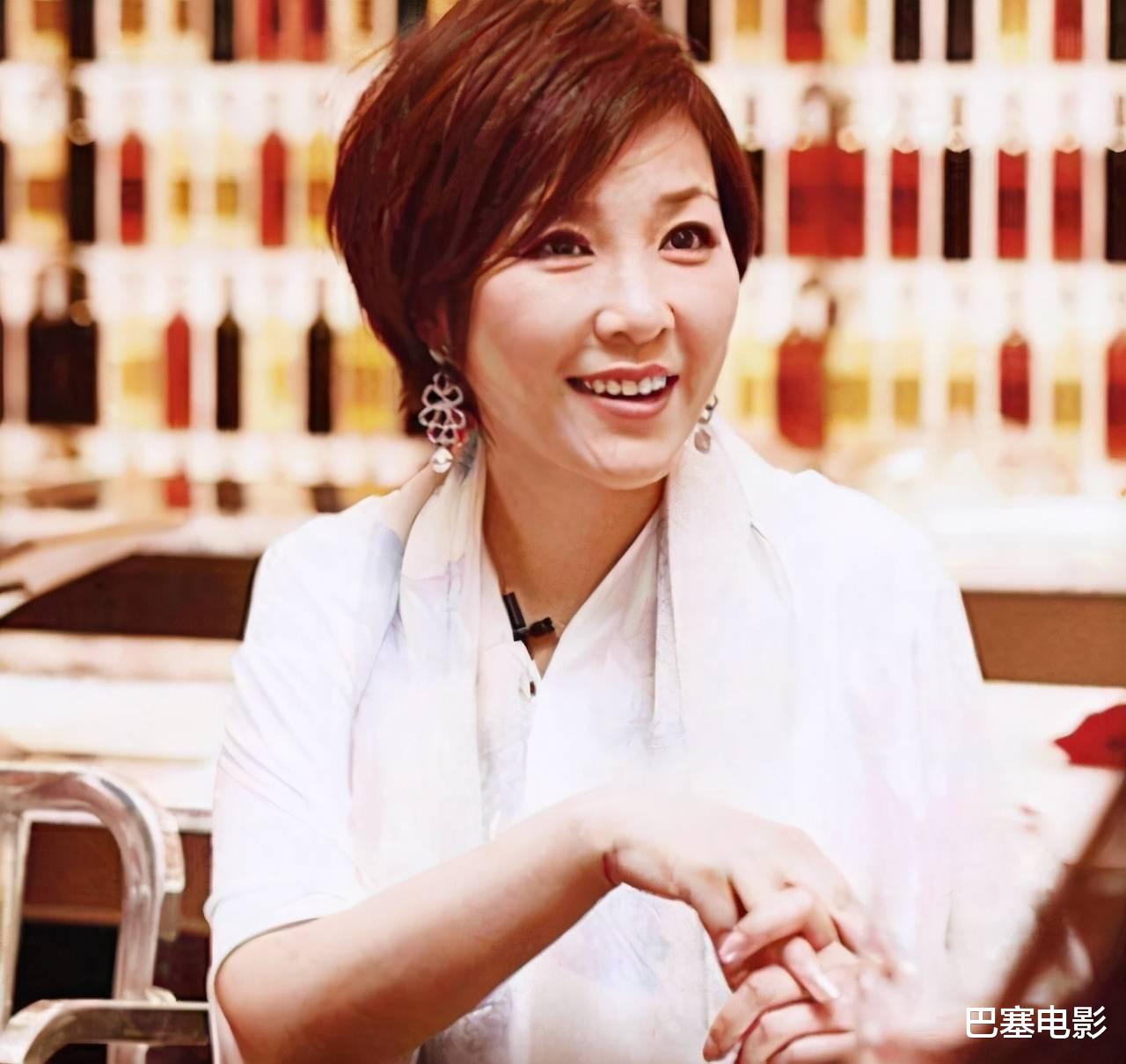 谢娜|6位主持一姐现状：有人变土豪，有人沦为笑话，上天对人是公平的